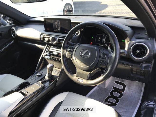 Lexus IS 2022-07 226023-12