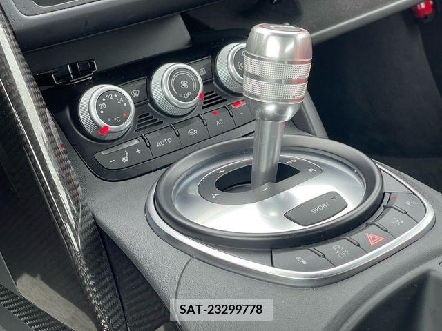 Audi R8 2011-12 320121-15