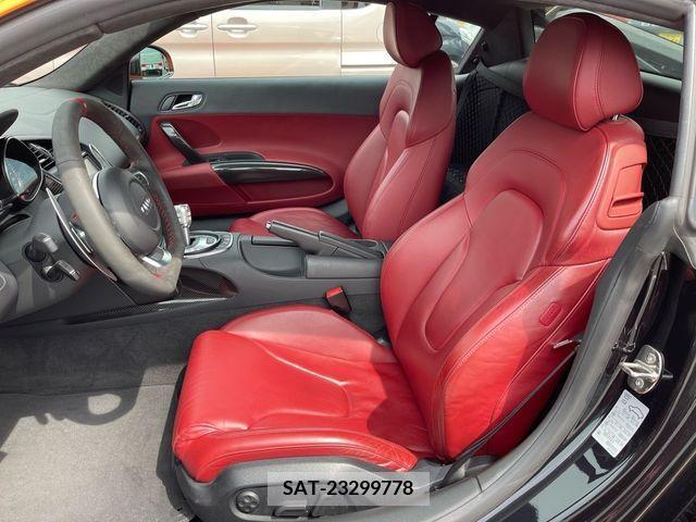 Audi R8 2011-12 320121-9