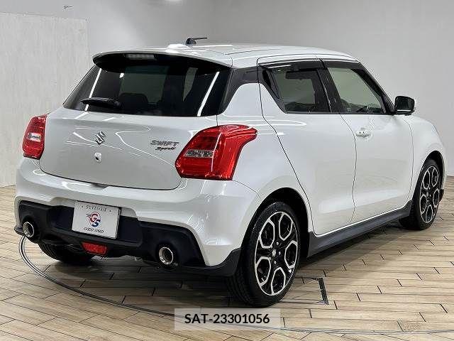 Suzuki SWIFT 2018-10 210269-15
