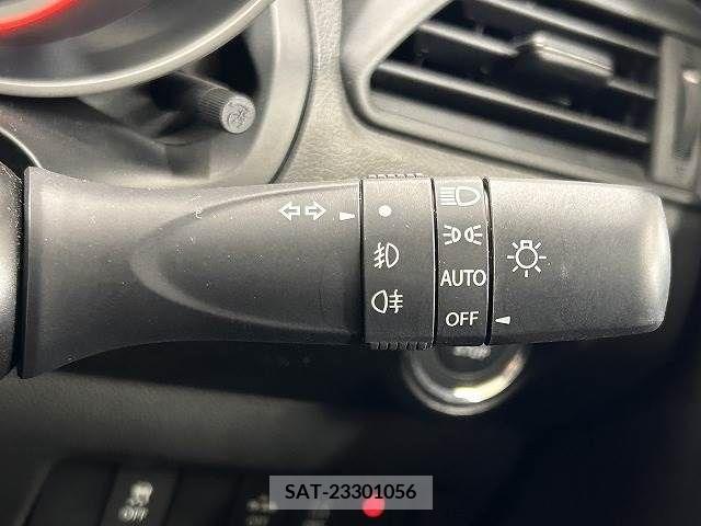 Suzuki SWIFT 2018-10 210269-9