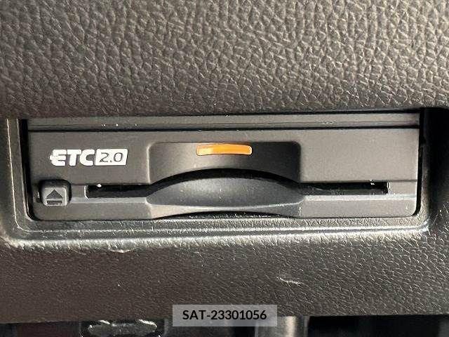 Suzuki SWIFT 2018-10 210269-10