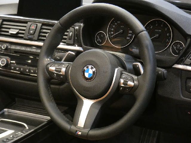 Bmw 4 SERIES 2016-08 7784-17