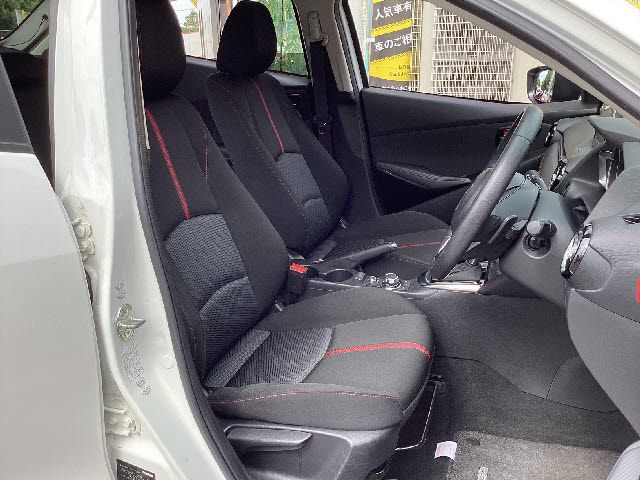 Mazda DEMIO 2015-01 4156-9