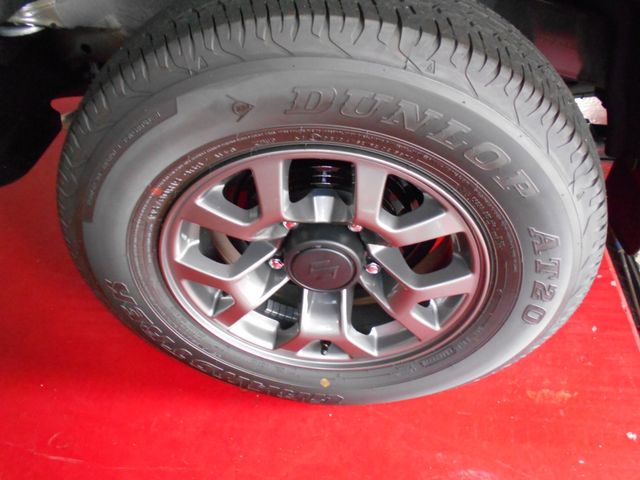 Suzuki JIMNY SIERRA 2023-12 193400-10
