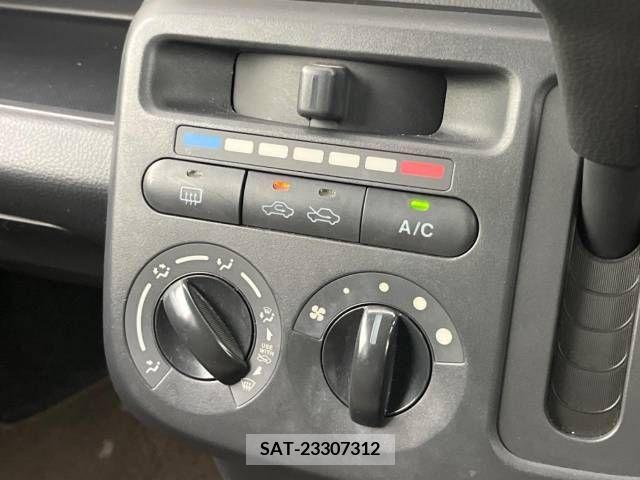 Nissan MOCO 2012-07 324575-6