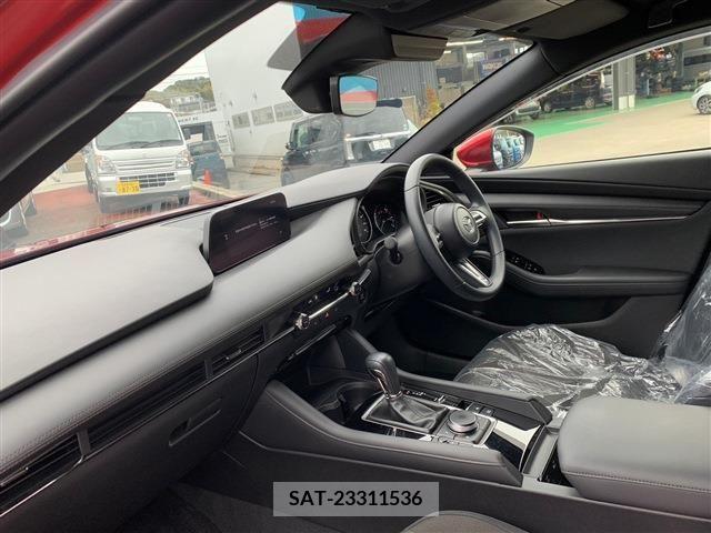 Mazda MAZDA3 2019-07 223878-14