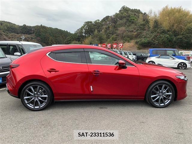 Mazda MAZDA3 2019-07 223878-11