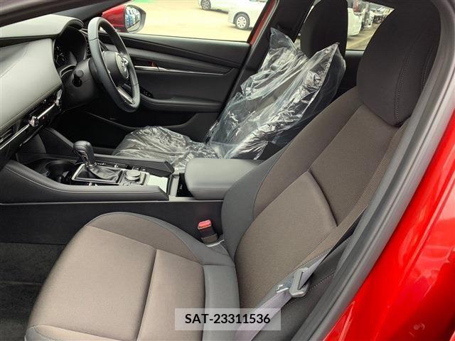 Mazda MAZDA3 2019-07 223878-2