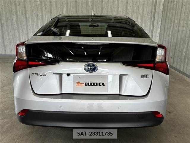 Toyota PRIUS 2021-06 385220-13