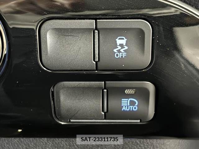 Toyota PRIUS 2021-06 385220-18