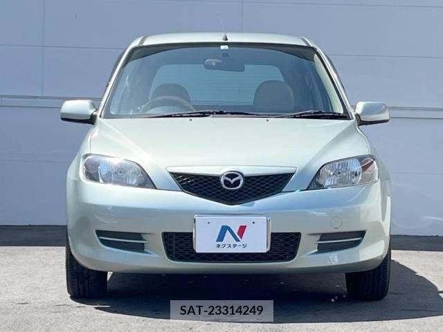 Mazda DEMIO 2004-04 296599-12