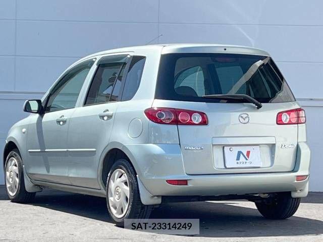 Mazda DEMIO 2004-04 296599-17