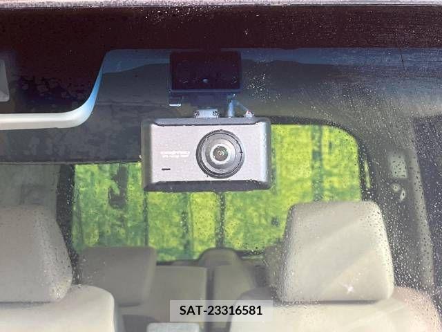 Honda N BOX 2019-09 278697-8