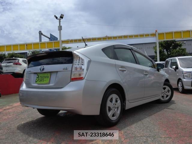 Toyota PRIUS 2010-01 351528-25