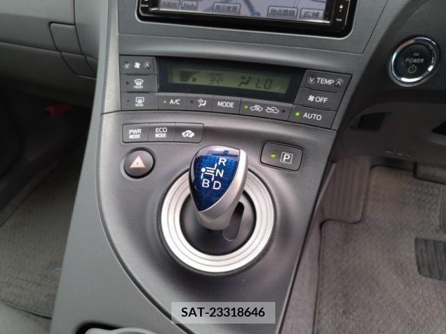 Toyota PRIUS 2010-01 351528-14