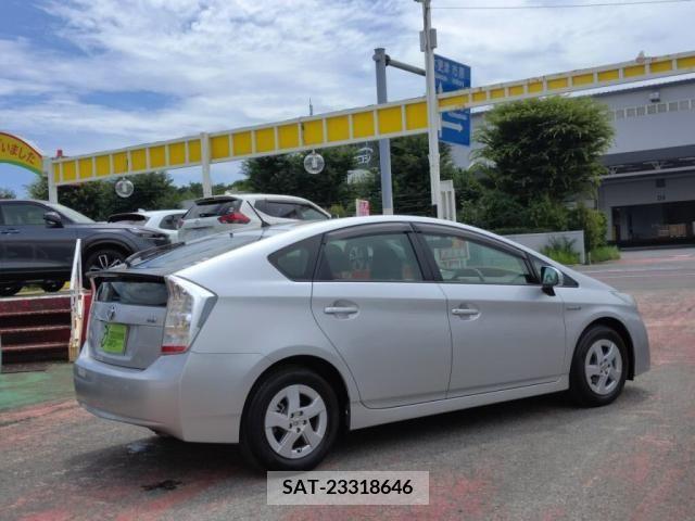 Toyota PRIUS 2010-01 351528-10