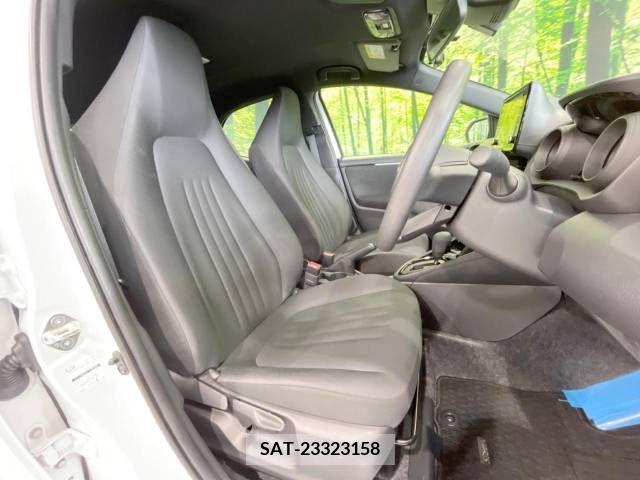 Toyota YARIS 2023-06 371394-8