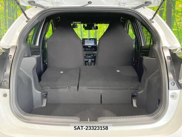 Toyota YARIS 2023-06 371394-10