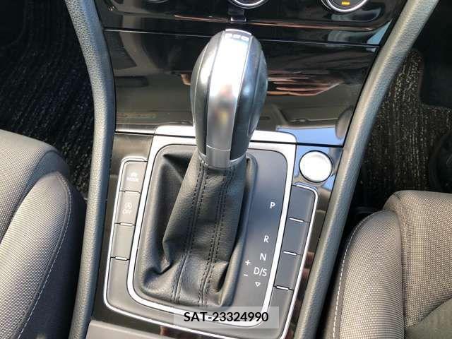 VolksWagen GOLF 2019-01 216554-15