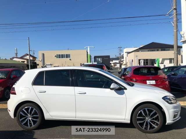 VolksWagen GOLF 2019-01 216554-6