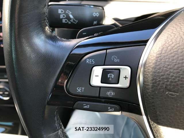 VolksWagen GOLF 2019-01 216554-3