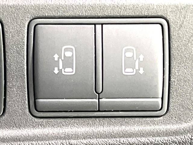 Nissan SERENA 2017-08 185891-6
