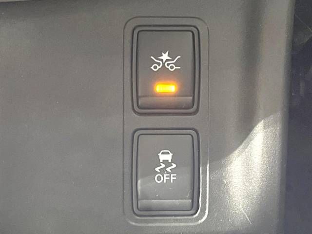 Nissan SERENA 2017-08 185891-5