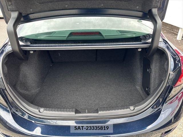 Mazda AXELA 2016-01 300969-23