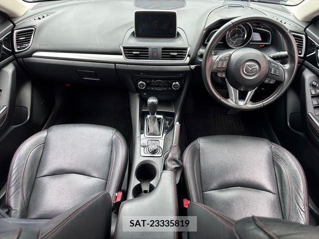 Mazda AXELA 2016-01 300969-18