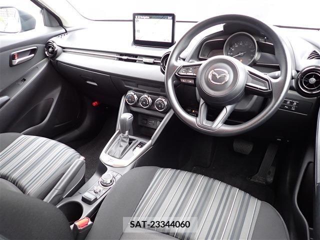 Mazda MAZDA2 2022-06 336410-24