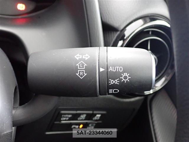 Mazda MAZDA2 2022-06 336410-18