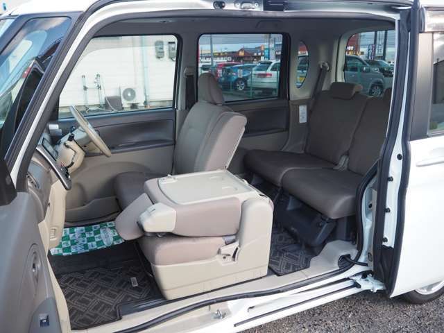 Daihatsu TANTO 2011-11 194511-15