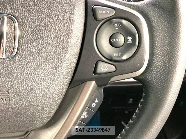 Honda e 2017-10 380634-6