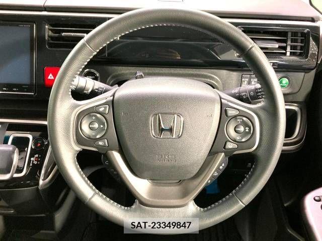 Honda e 2017-10 380634-13
