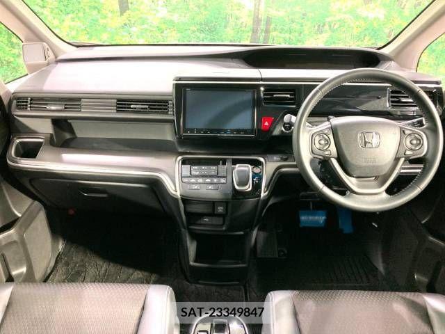 Honda e 2017-10 380634-1