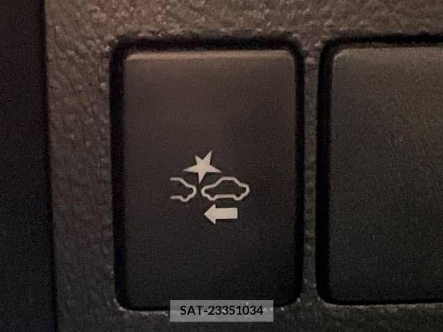 Toyota ALPHARD 2017-02 355435-6