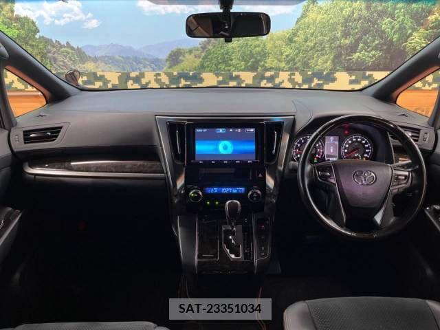 Toyota ALPHARD 2017-02 355435-1