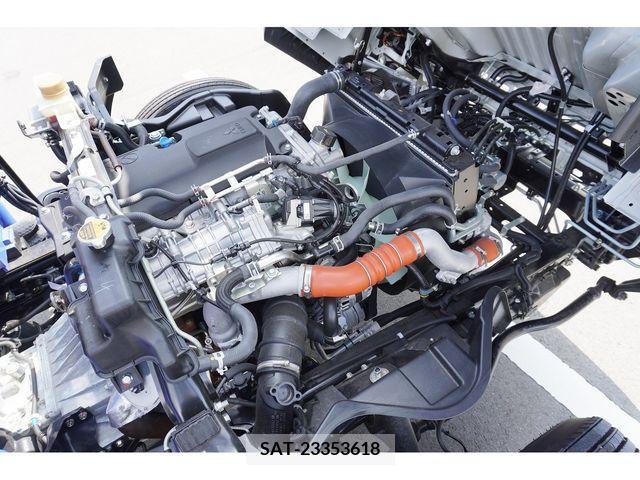 Mitsubishi CANTER 2023-01 208356-16