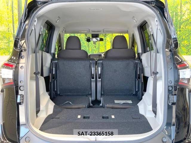 Toyota SIENTA 2016-11 394057-11