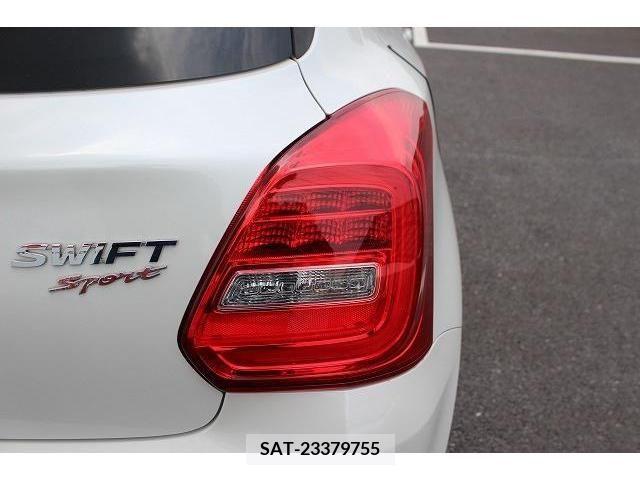 Suzuki SWIFT 2018-02 320795-10
