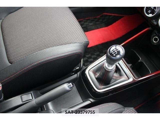 Suzuki SWIFT 2018-02 320795-4