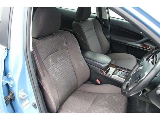 Toyota MARK X 2017-04 5858-13