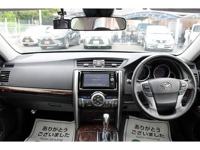 Toyota MARK X 2017-04 5858-15