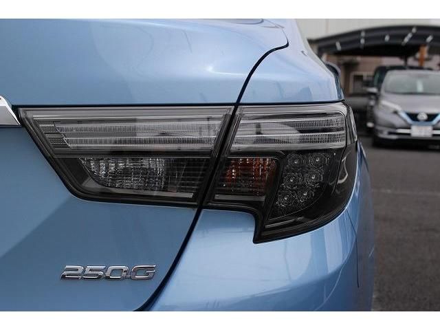 Toyota MARK X 2017-04 5858-11