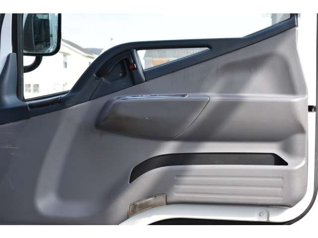Mitsubishi CANTER 2020-10 22653-4