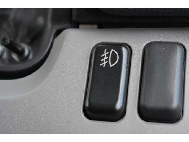 Mitsubishi CANTER 2020-10 22653-12