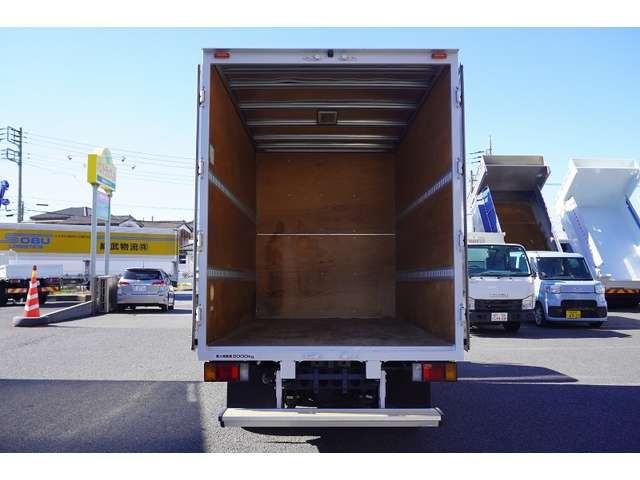 Isuzu ELF TRUCK 2015-07 9955-15