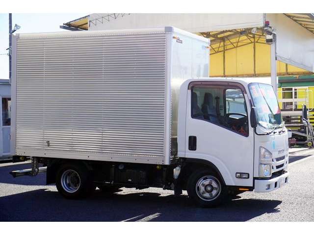 Isuzu ELF TRUCK 2015-07 9955-5