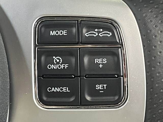 Jeep GRAND CHEROKEE 2013-08 11245-7